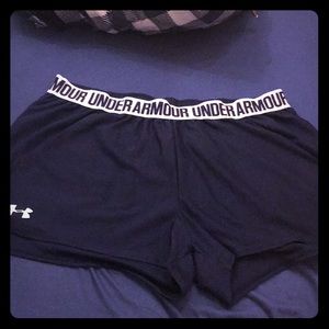 Under Armour women’s Heat Gear 3” shorts